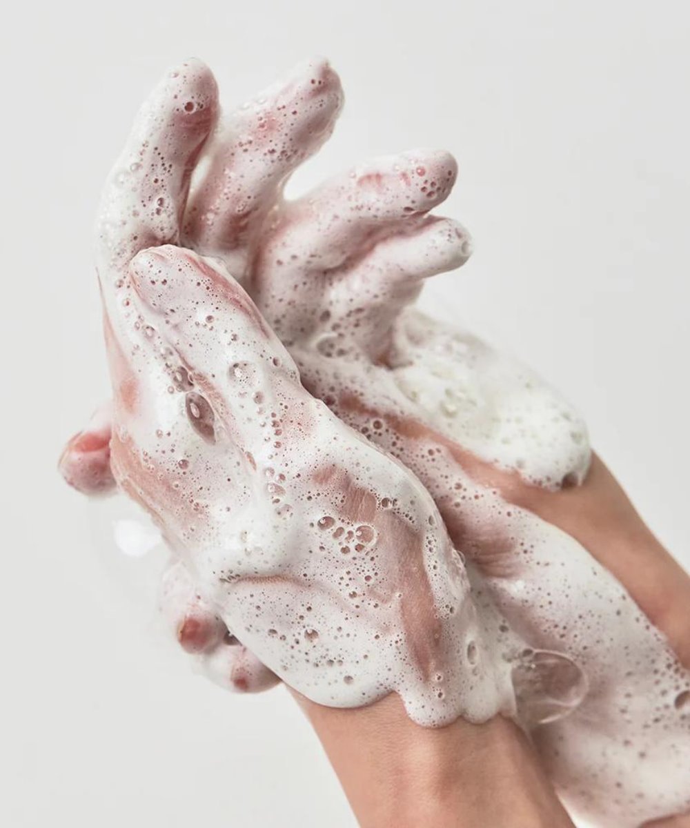 Anua Heartleaf Succinic Moisture Cleansing Foam 
